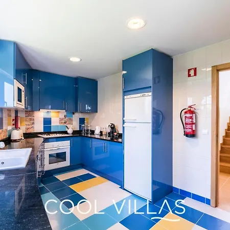 Holiday home Acquamarina - 5 Bedroom, Water Front