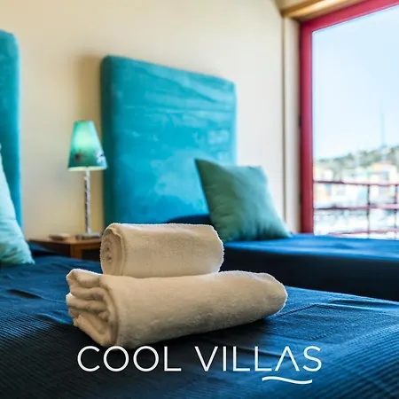 Holiday home Acquamarina - 5 Bedroom, Water Front Albufeira