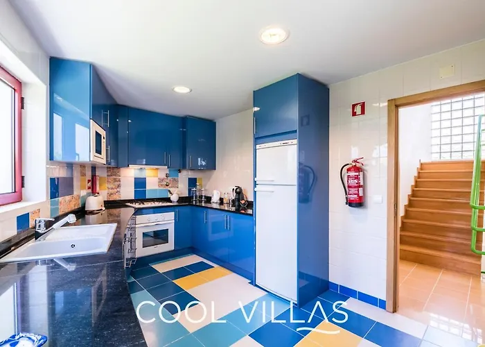 Nyaraló Acquamarina - 5 Bedroom, Water Front